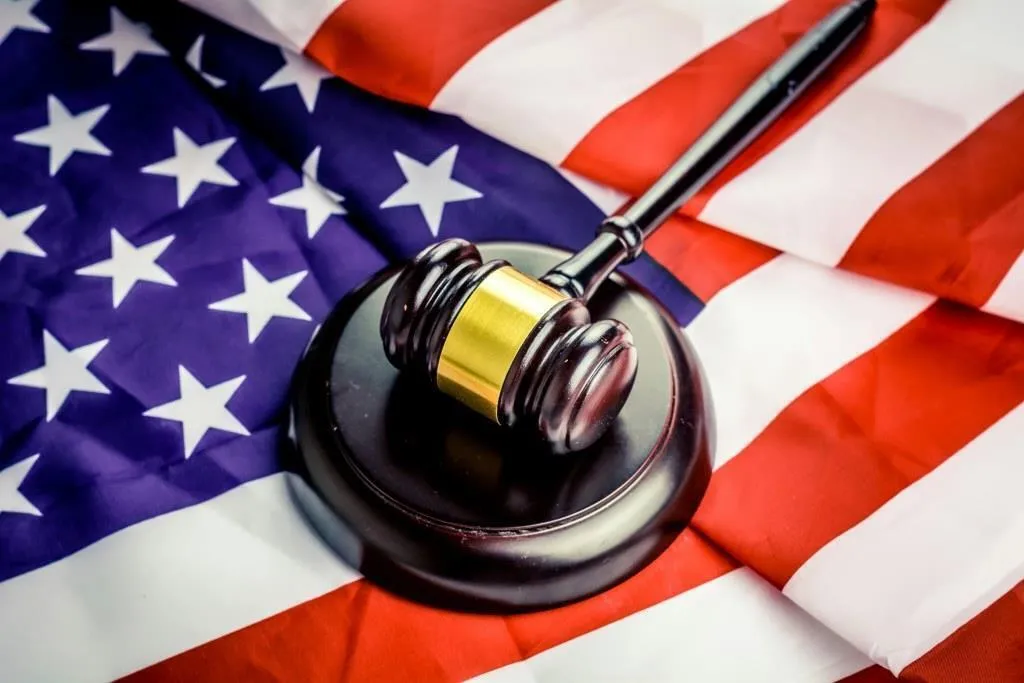 Депортация из США через суд. Как защитить себя?