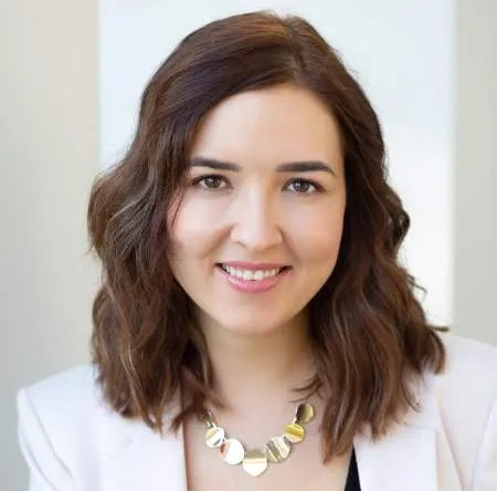 Anna Fine, Realtor
