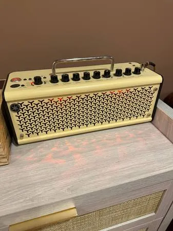 Гитарный усилитель Yamaha THR10 II