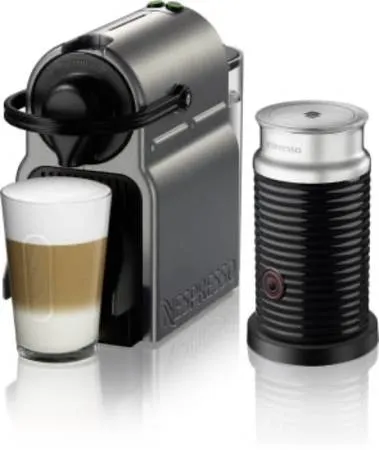Абсолютно новая, в коробке, кофемашина Nespresso Inissia с капучинатором Aeroccino 3, цвет Titan Metallic Gray.