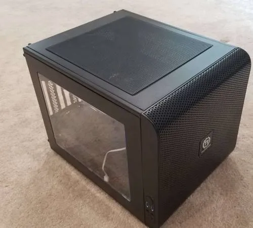 Корпус Thermaltake Core V21