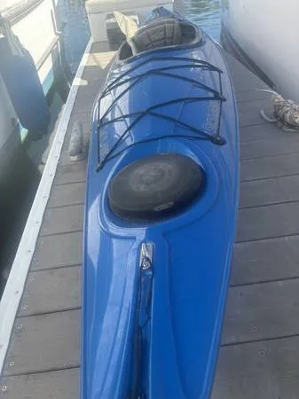 линия водоворота жаворонок океан каяк