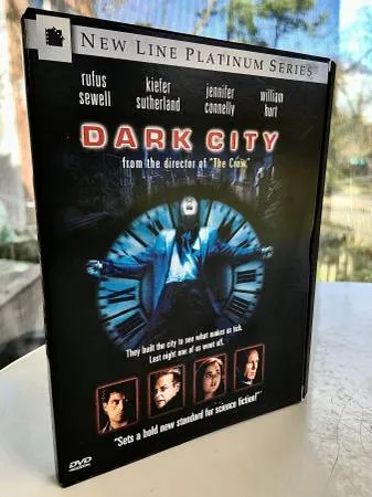 «Темный город» — DVD (1998) Руфус Сьюэлл, Уильям Хёрт, Кифер Сазерленд