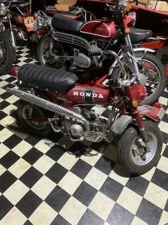 Коллекция мини-байков Honda Yamaha KA 60-х, 70-х, 80-х, 90-х годов. Звоните, предлагайте свою цену.