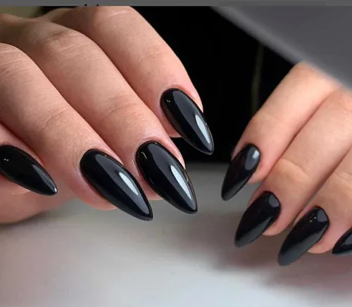 Beautiful manicure in LA