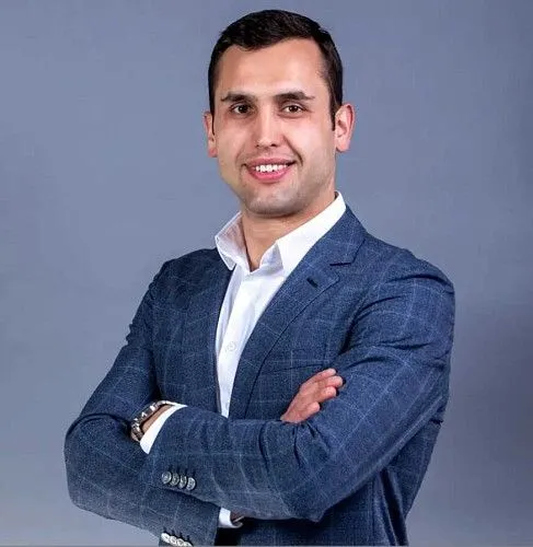 Commercial/Residential real estate Broker