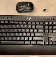 Беспроводная клавиатура Logitech K540e и оптическая мышь M185 с USB-приемником