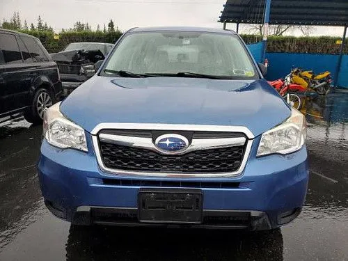 SUBARU FORESTER AWD 2015 года выпуска, пробег всего 134 000 миль. CRV RAV4 Outback