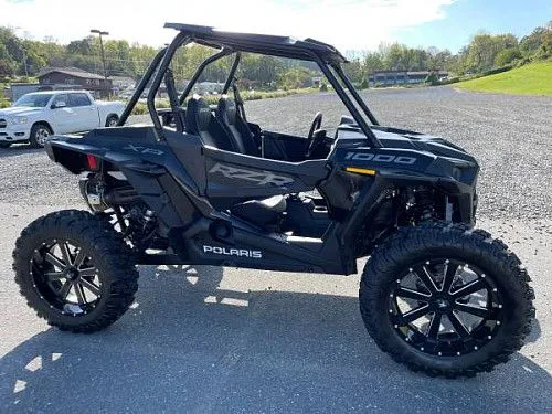 POLARIS RZR1000XP SPORT EPS 4X4 2022 года. Возможно оформление кредита.