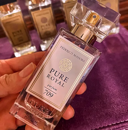 Lyudmyla Voloshchenko, Perfume Shop