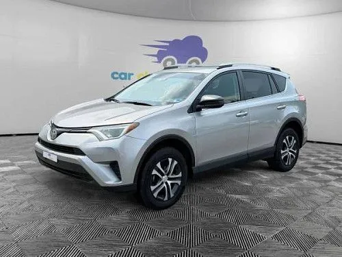 Toyota RAV4 2017 года — одобрено для лиц с плохой кредитной историей, банкротов и пенсионеров, получающих пособие по инвалидности.
