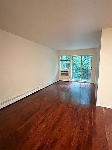 7630 Grand Central Pkwy, APT 2, Forest Hills, NY 11375