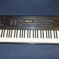 -- Ensoniq KT76 Взвешенный клавишный синтезатор с картами!