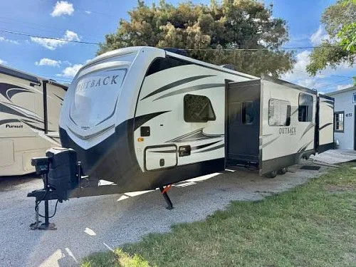 Keystone Outback 312BH Double A/C 2018 года выпуска. Обязательно посмотрите!