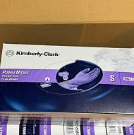 Нитриловые медицинские перчатки Kimberly Clark 55083 без пудры