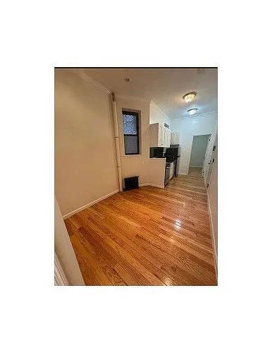 237 Henry St, # 1B, New York, NY 10002