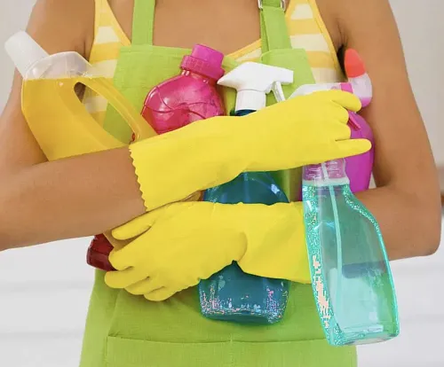 Marina, Cleaning