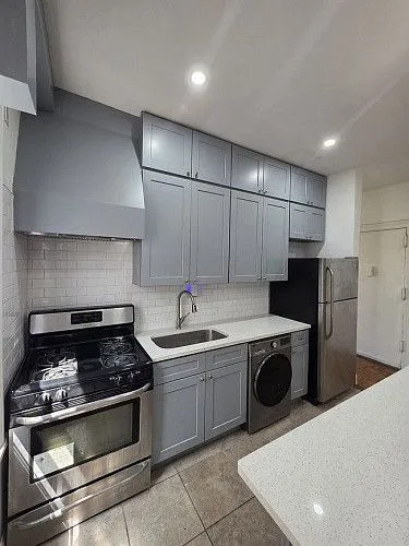 160 Wadsworth Ave, APT 308, New York, NY 10033