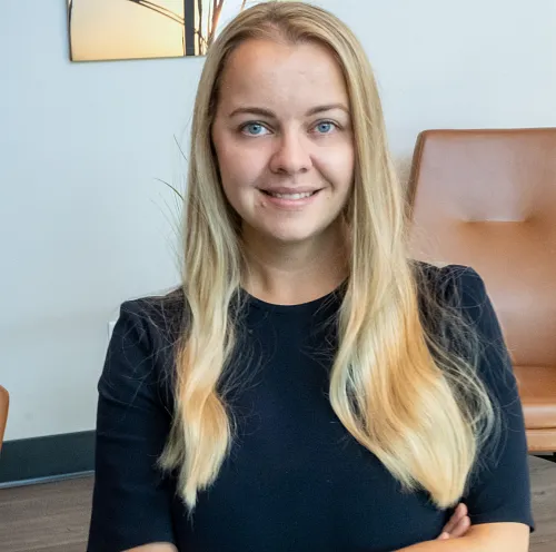 Khrystyna, Realtor