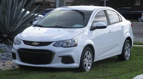 * Chevrolet Sonic 2017 года * Отличный расход топлива * 97 000 миль *