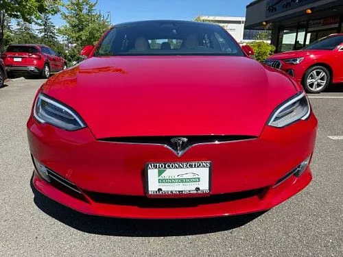Tesla S LR Plus AWD 2020 года выпуска, один владелец, пробег всего 25 000 миль, бесплатная система FSD на всю жизнь.