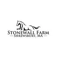 В конюшне Stonewall Farm предоставляются услуги по содержанию лошадей.