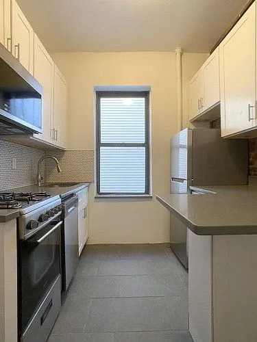 338 E 92nd Street, APT 22, 338 E 92nd St, New York, NY 10128