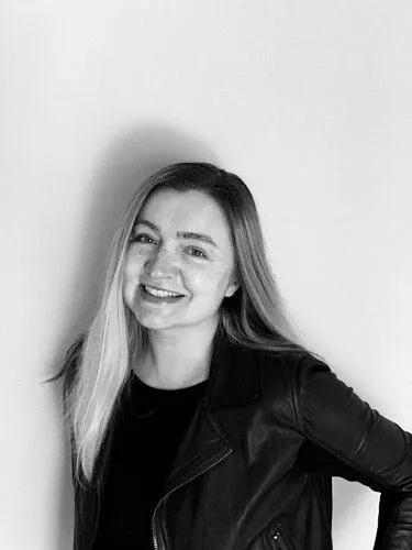 Tonya Trachuk, Investing Agent