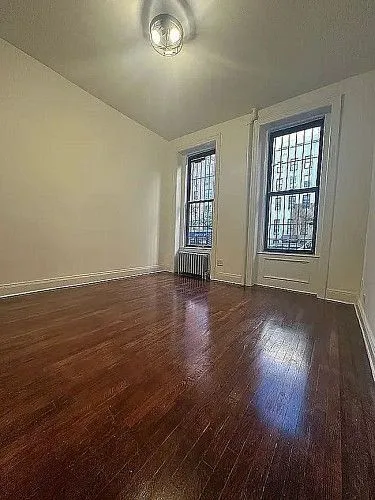 448 W 57th St, APT 1A, New York, NY 10019
