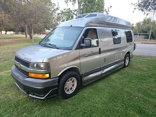 Популярный Roadtrek 190 2014 года выпуска, пробег 45 000 миль.