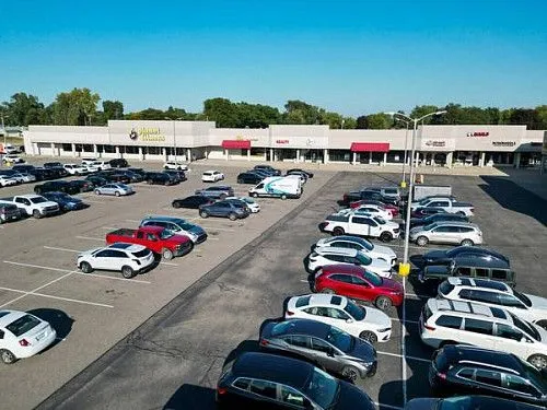 Сдается в аренду торговое помещение (магазин Planet Fitness Anchored).