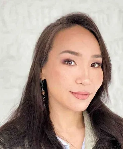 Maya Professional Makeup Artist