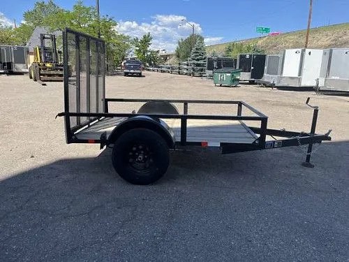 Новый бортовой прицеп для квадроциклов 5x8 с откидной платформой и радиальными шинами 15 дюймов.