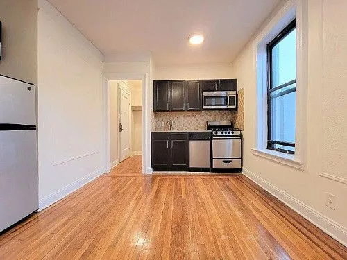 25-23 31st Ave, # C42, Astoria, NY 11102