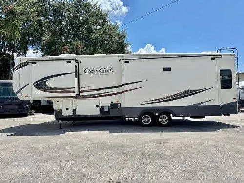Cedar Creek Silverback Series M-31IK 2020 года