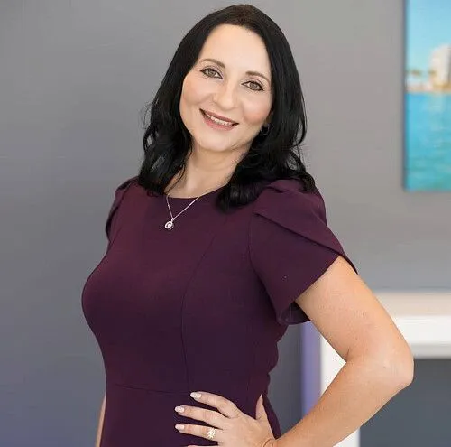 Irina Bezzub, Real Estate Agent