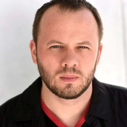 Dmitry Ross, Real Estate Agent