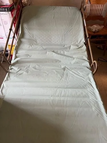 $150 госпитальная кровать , hospital bed