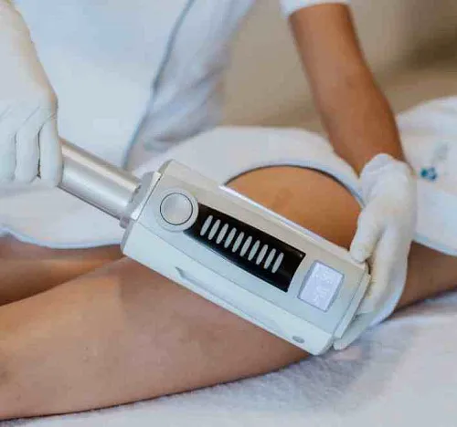 DELUXE MASSAGE & SPA