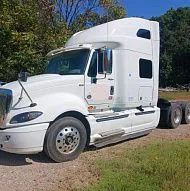 International ProStar ES LF687 Automatic Conventional Sleeper 2016 года выпуска.