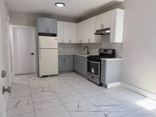 3 спальни, 2 ванные комнаты, Ньюарк | 494 S 18th | Доступно сейчас | 2250 долларов в месяц
