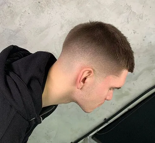 Maksym, Barber