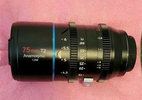 СРОЧНО новый  обьетив кино .= 75mm Anamorphic Prime Cinema Lens f/2.0 н
