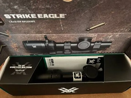 Оптический прицел Vortex Strike Eagle 1-8x24 FFP EBR-8 MOA