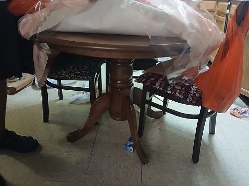 Table round круглый стол как новый $100