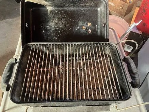 Угольный гриль Weber Go Anywhere с чугунными решетками Craycort.
