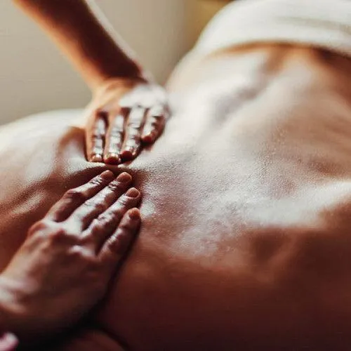 Natalia, Massage