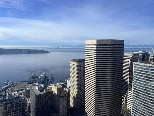? Делайте больше – Зарезервированное коворкинговое пространство в Columbia Tower за 229 долларов в месяц