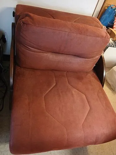 Aminah  кресло great condition foldable раскладывается $100