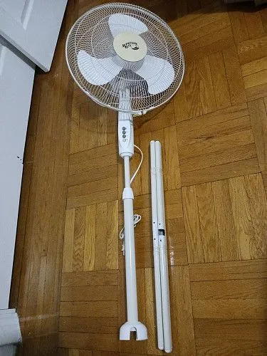 Напольный вентилятор Hampton Bay 16" – Состояние почти как новый 